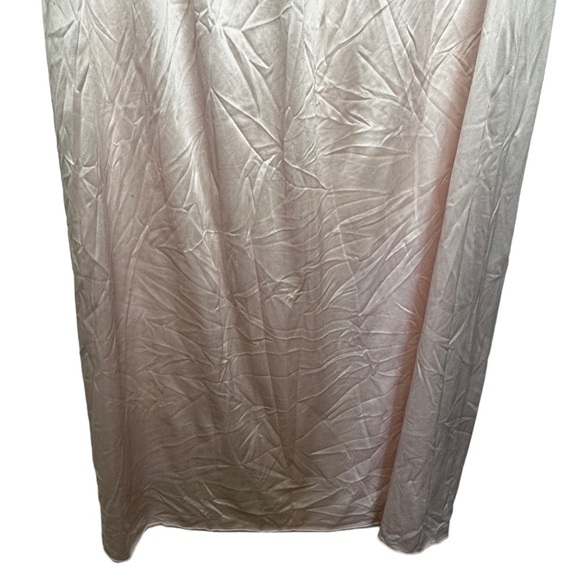 Vintage Lorraine Nylon Nightgown - Picture 3 of 6